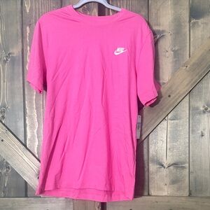 Nike Men's Short Sleeve Tee in Bright Pink
